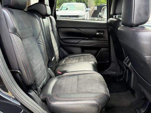 Used 2020 Mitsubishi Outlander LE AWD/4WD image 19