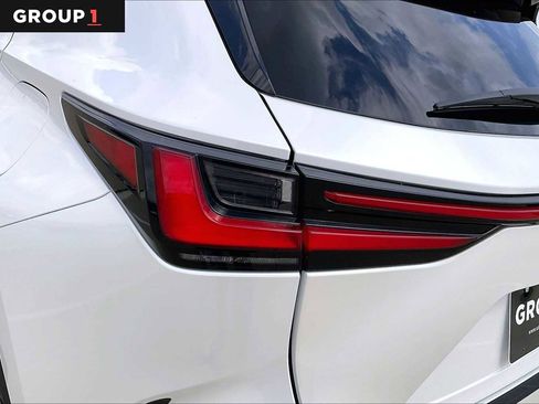 Certified 2025 Lexus NX 250 FWD w/ Accessory Package (2T) image 26
