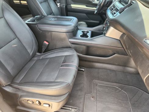 Used 2021 Chevrolet Suburban RST w/ Luxury Package RWD image 14