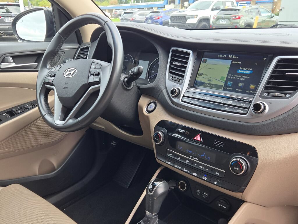 Used 2016 Hyundai Tucson Limited FWD image 12