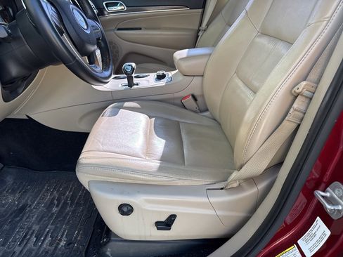 Used 2014 Jeep Grand Cherokee Limited w/ Trailer Tow Group IV image 3