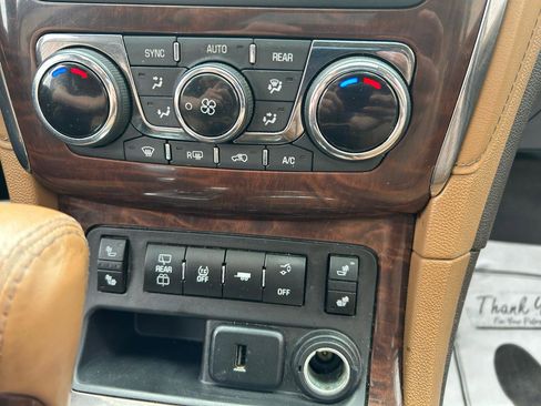 Used 2017 Buick Enclave Leather w/ Enclave Bronze Edition image 27