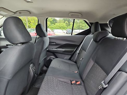 Used 2024 Nissan Kicks SV image 26