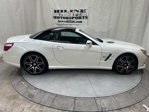 Used 2015 Mercedes-Benz SL 550 w/ White Arrow Edition image 10