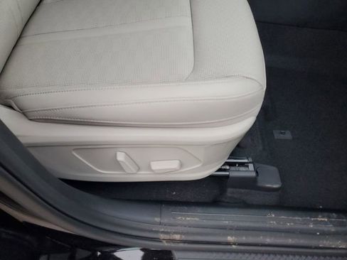 New 2025 Kia Sorento EX AWD/4WD image 34