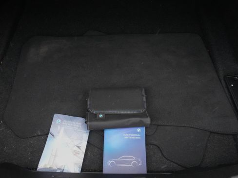 Certified 2025 BMW 330i Sedan image 34