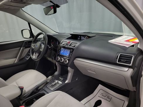 Used 2018 Subaru Forester 2.5i Premium w/ All-Weather Package image 28