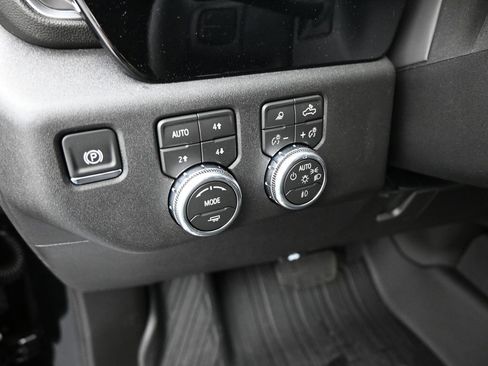 New 2026 GMC Sierra 3500 SLE image 12