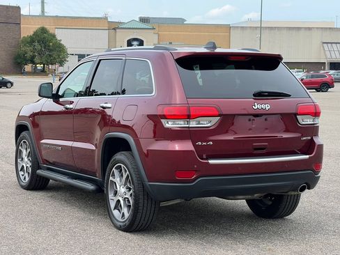 Used 2022 Jeep Grand Cherokee Limited w/ Tech Group AWD/4WD image 12