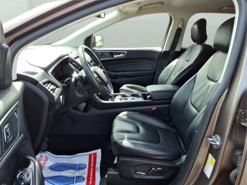 Used 2019 Ford Edge Titanium w/ Cold Weather Package AWD/4WD image 24