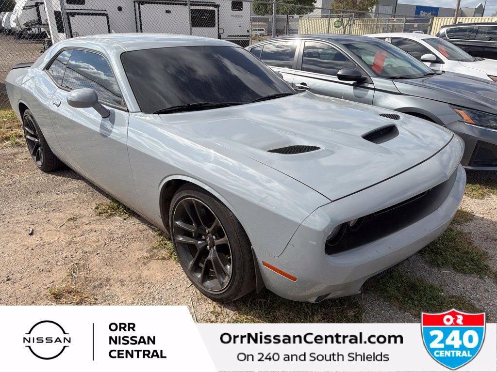 Used 2022 Dodge Challenger R/T Scat Pack RWD image 2