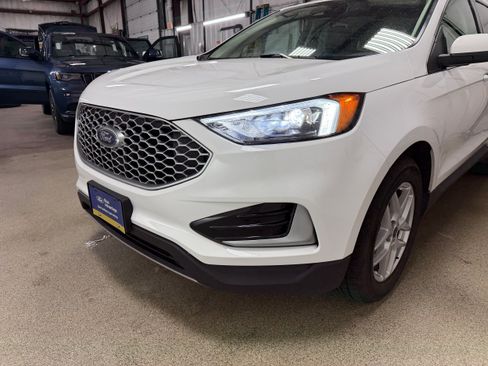 Certified 2024 Ford Edge SEL AWD/4WD image 32
