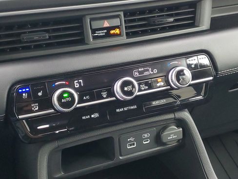 Certified 2023 Honda Pilot Elite image 31