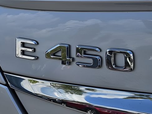 Used 2019 Mercedes-Benz E 450 4MATIC Sedan image 33