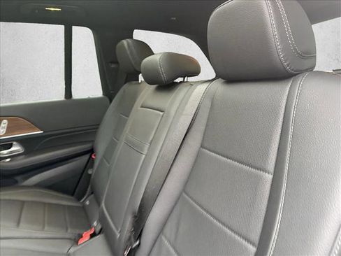 Certified 2025 Mercedes-Benz GLS 450 4MATIC image 15
