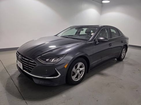 Used 2023 Hyundai Sonata SE FWD image 3