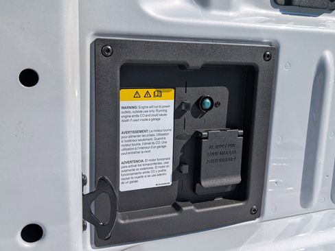 New 2025 Ford F150 Lariat w/ Equipment Group 502A High image 10