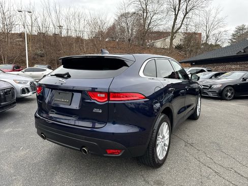 Used 2017 Jaguar F-PACE Prestige image 14