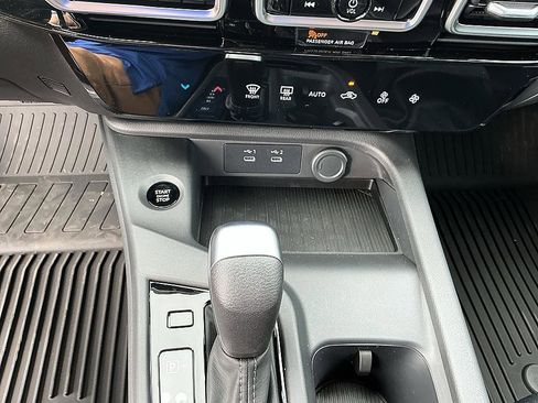 New 2026 Nissan Sentra SV image 18