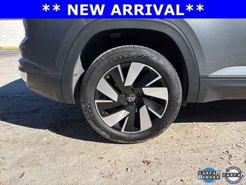 Used 2025 Volkswagen Atlas Cross Sport SE image 18