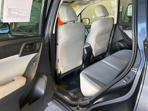 Used 2018 Subaru Forester 2.5i Premium image 22