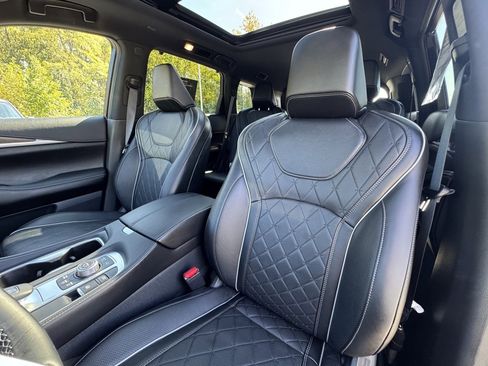 Certified 2025 INFINITI QX60 Autograph w/ Cargo Package image 21