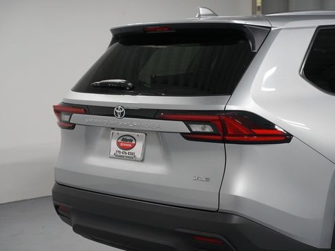 Certified 2026 Toyota Grand Highlander FWD image 9