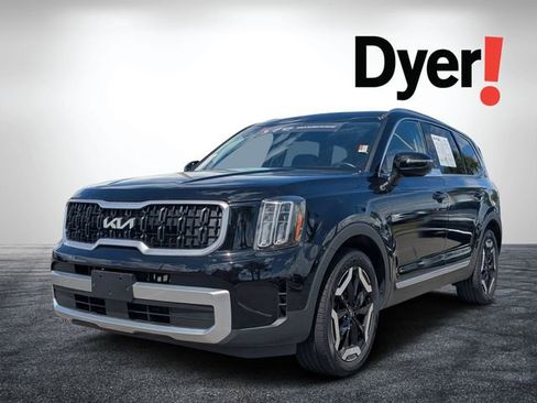 Certified 2024 Kia Telluride EX w/ EX Captain's Chair Package AWD/4WD image 7
