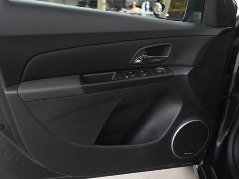 Used 2014 Chevrolet Cruze LT w/ Sun, Sound and Sport Package image 17