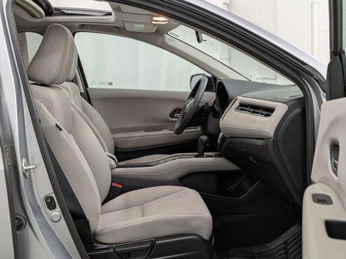 Used 2018 Honda HR-V EX image 20