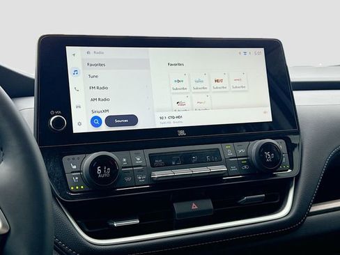 Used 2025 Toyota Grand Highlander AWD Hybrid image 33