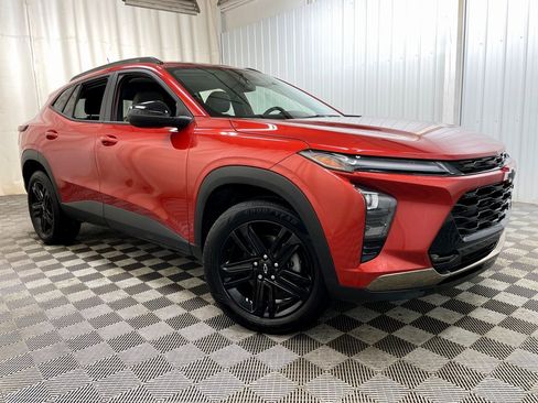 Certified 2024 Chevrolet Trax ACTIV w/ Sunroof Package image 47