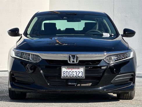 Used 2018 Honda Accord LX image 9