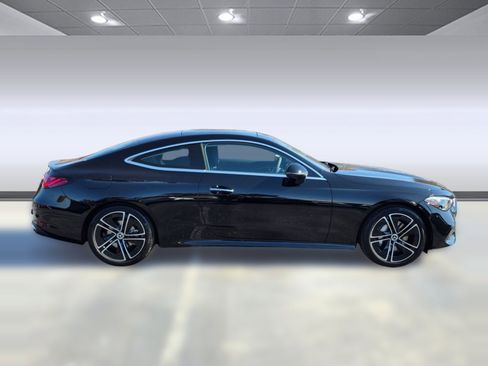 Used 2026 Mercedes-Benz CLE 300 4MATIC Coupe image 8