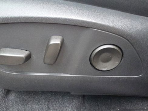 Used 2025 Buick Enclave Preferred w/ LPO, Floor Liner Package image 24