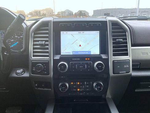 Used 2017 Ford F250 Platinum w/ Platinum Ultimate Package image 14