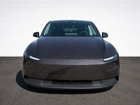 Used 2026 Tesla Model Y 2WD image 2