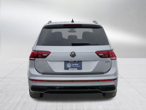Certified 2024 Volkswagen Tiguan SE R-Line image 6