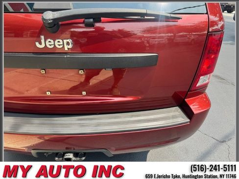 Used 2009 Jeep Grand Cherokee Laredo AWD/4WD image 37