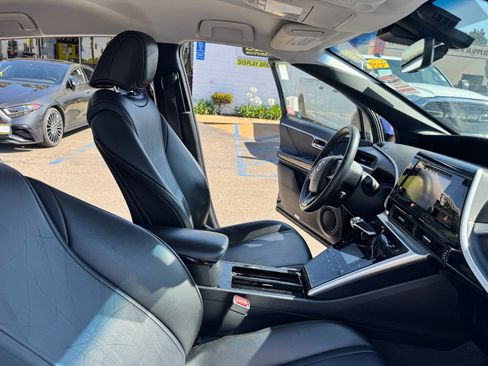 Used 2017 Toyota Mirai FWD image 10
