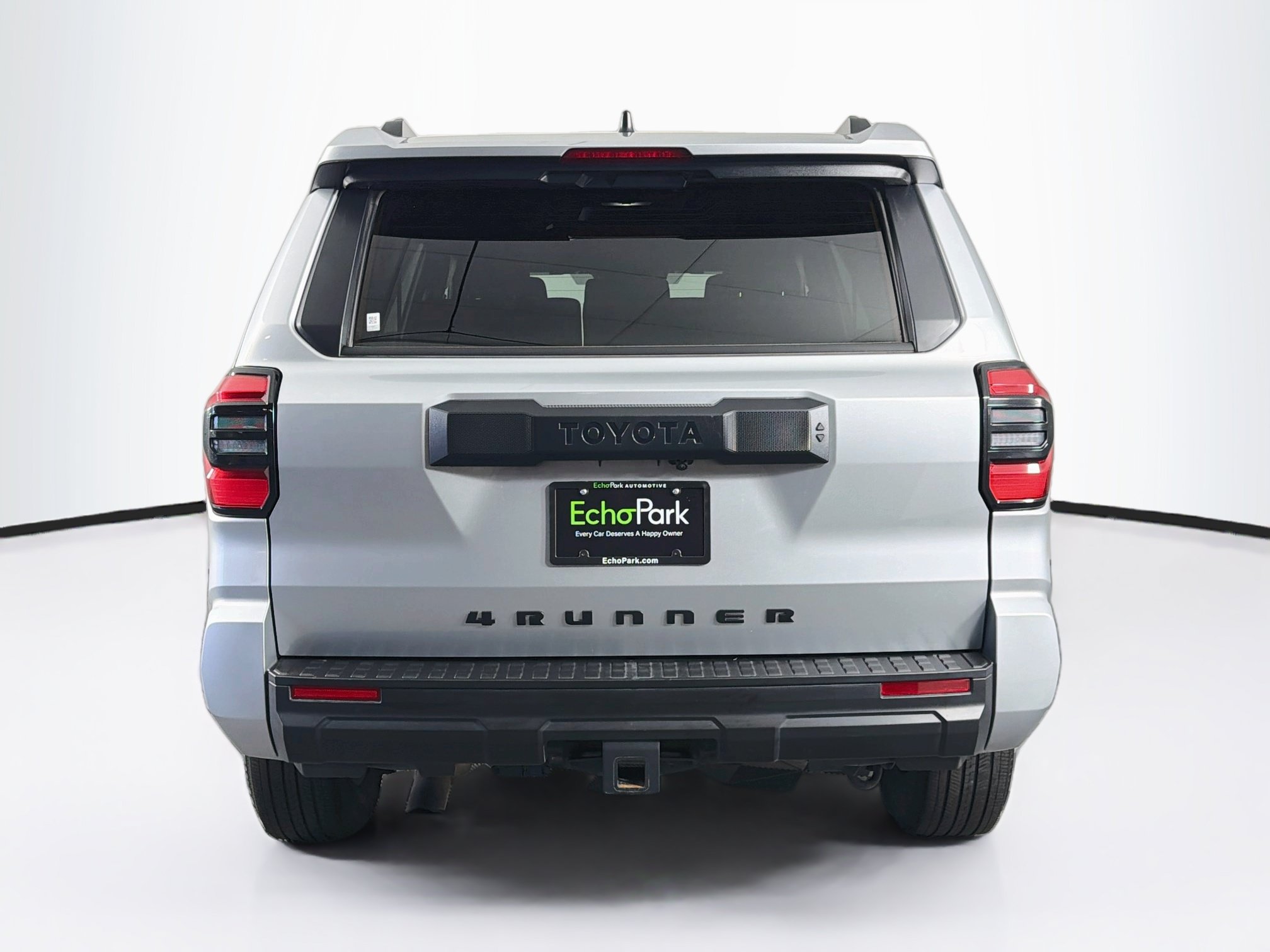 Used 2025 Toyota 4Runner SR5 AWD/4WD image 7
