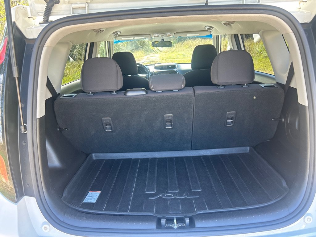 Used 2019 Kia Soul FWD image 16