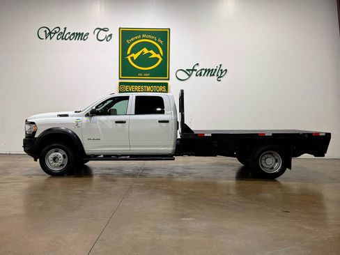 Used 2022 RAM 5500 Tradesman w/ Max Tow Package AWD/4WD image 5