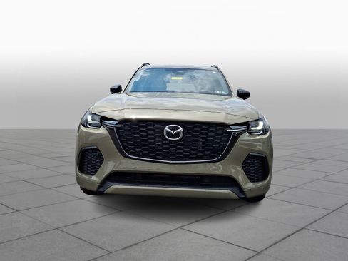 Certified 2025 MAZDA CX-70 3.3 Turbo S w/ Premium Plus AWD/4WD image 2