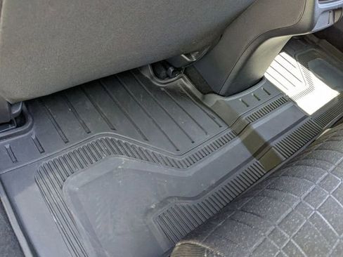 Certified 2024 Honda HR-V LX image 31