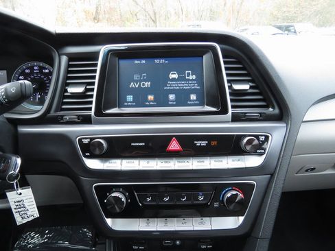 Used 2019 Hyundai Sonata SE image 25