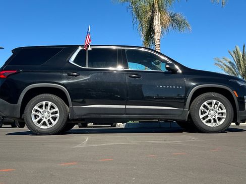 Used 2023 Chevrolet Traverse LS w/ LPO, Cargo Package image 3