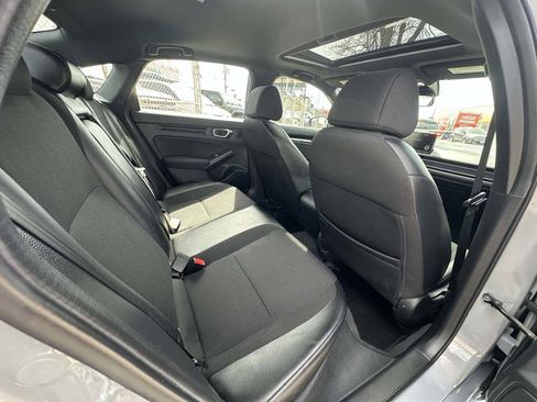 Used 2025 Honda Civic Sport image 32