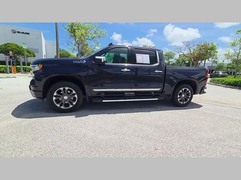 Used 2023 Chevrolet Silverado 1500 High Country w/ Z71 Off-Road Package image 47