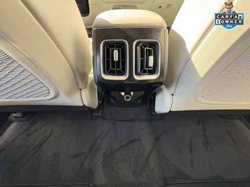 Certified 2025 Kia Sorento SX image 24